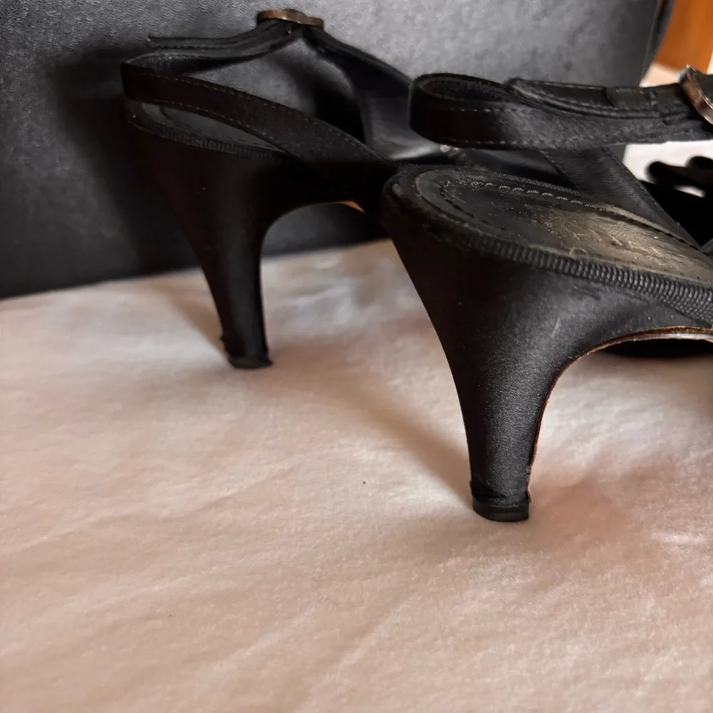 CHANEL Black Satin Black Bows & Crystal CC Jewel Slingback Sz 39 1/2 (8.5/9) EUC